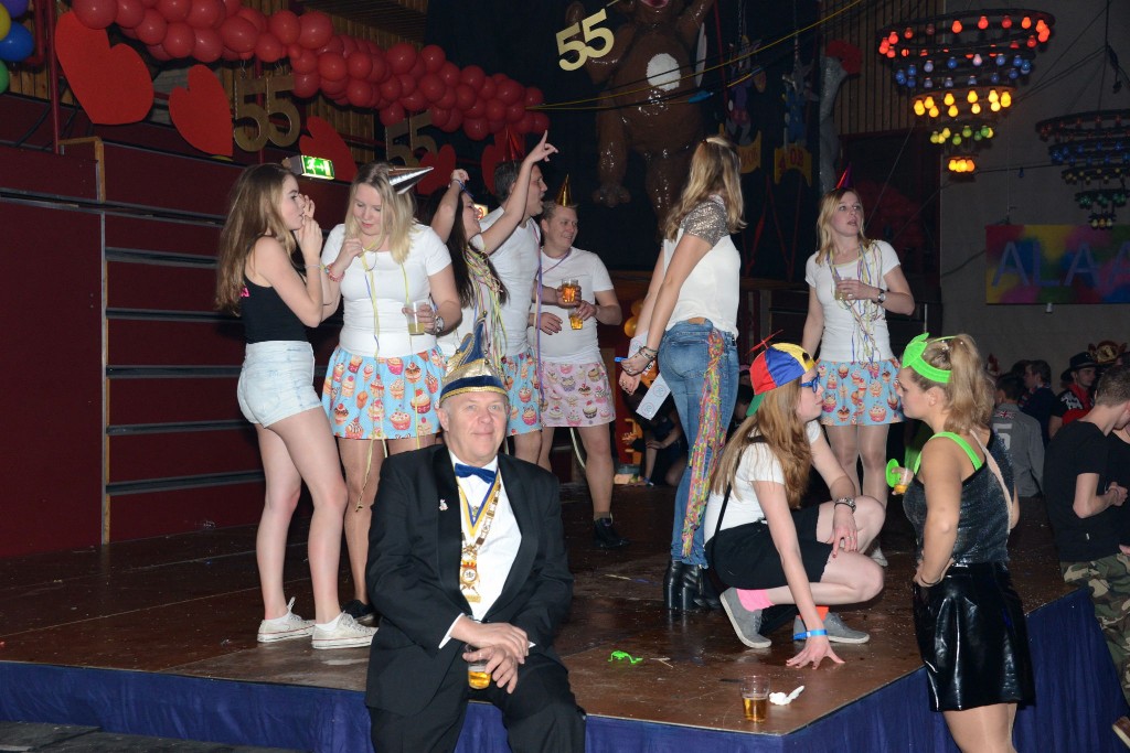 ../Images/Jubileum feest 5x11 419.jpg